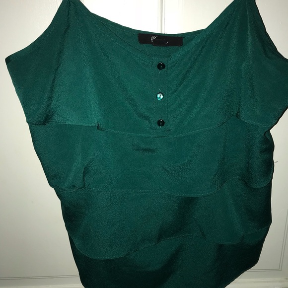 Solid Ruffle Tank Top - Picture 2 of 3